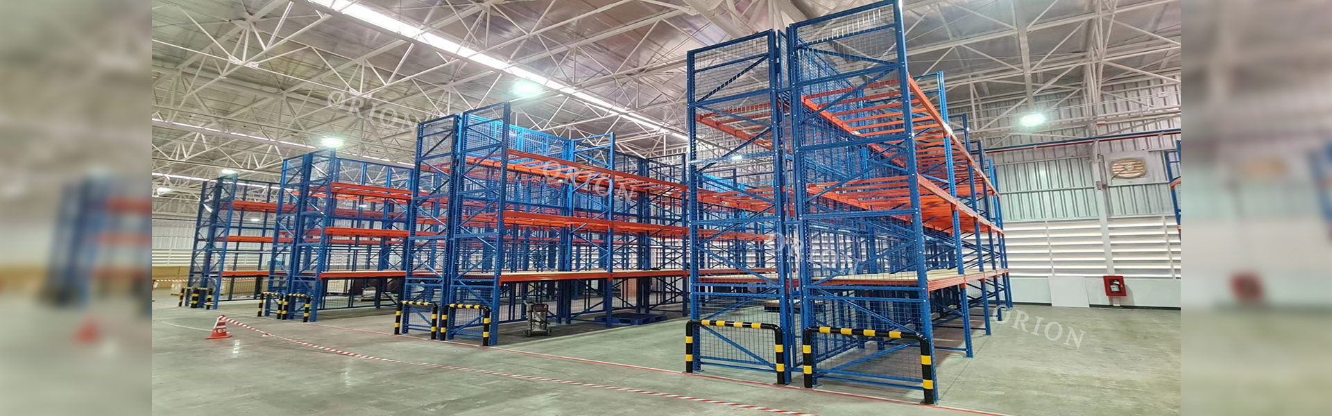 Heavy-Duty Racks with Plywood: Solving Non-Palletized Heavy Load Storage Needs